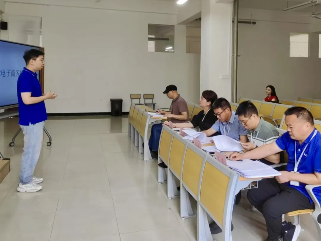 以赛促教展风采，匠心育人砺技术——扬智科老师职业能力大赛校级提拔赛圆满闭幕